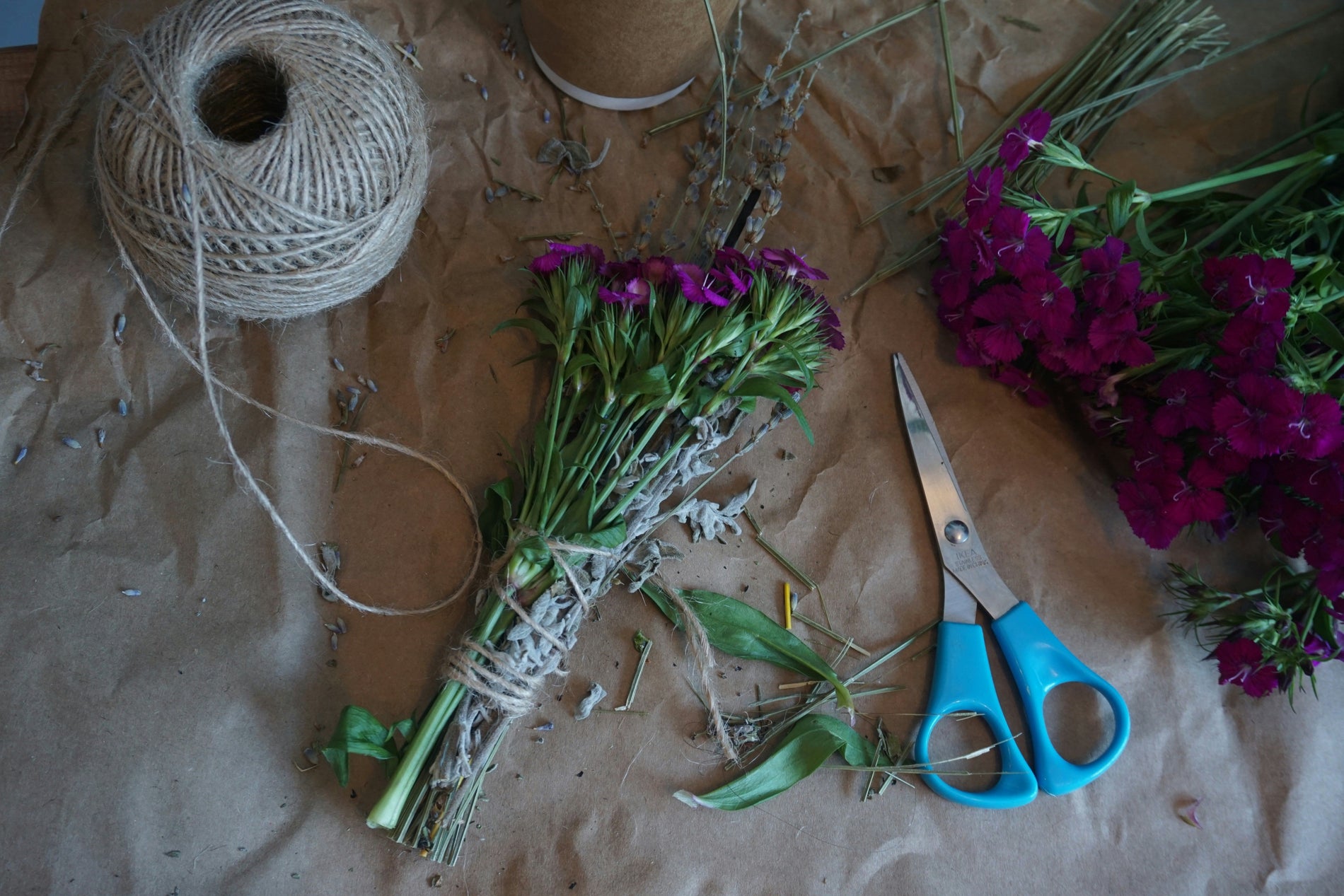 Is it more affordable to DIY your wedding flowers?