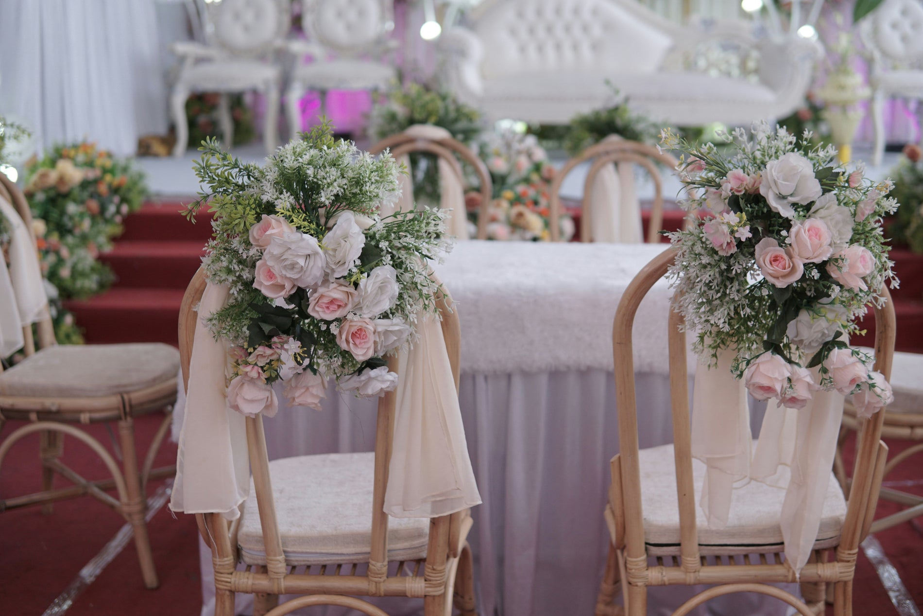 What’s a realistic wedding budget for a small celebration?